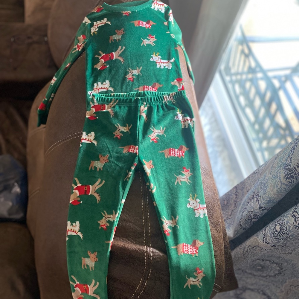 Carter's Festive Green Reindeer Pajama Set